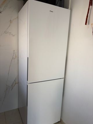 Nevera Candy Blanca