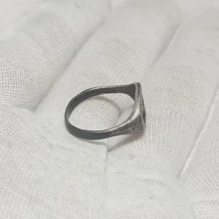 Anillo de Plata Romano con Bisel Grabado