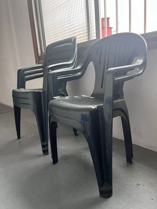 Mesa , 5 Sillas Terraza Plástico y Sombrilla