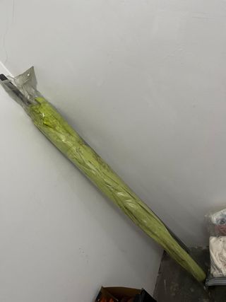 Mesa , 5 Sillas Terraza Plástico y Sombrilla