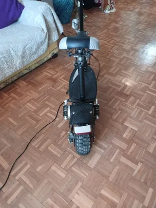 Patinete eléctrico con asiento