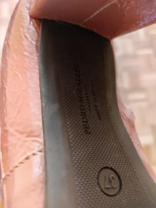 Botines Pedro Miralles charol rosa.