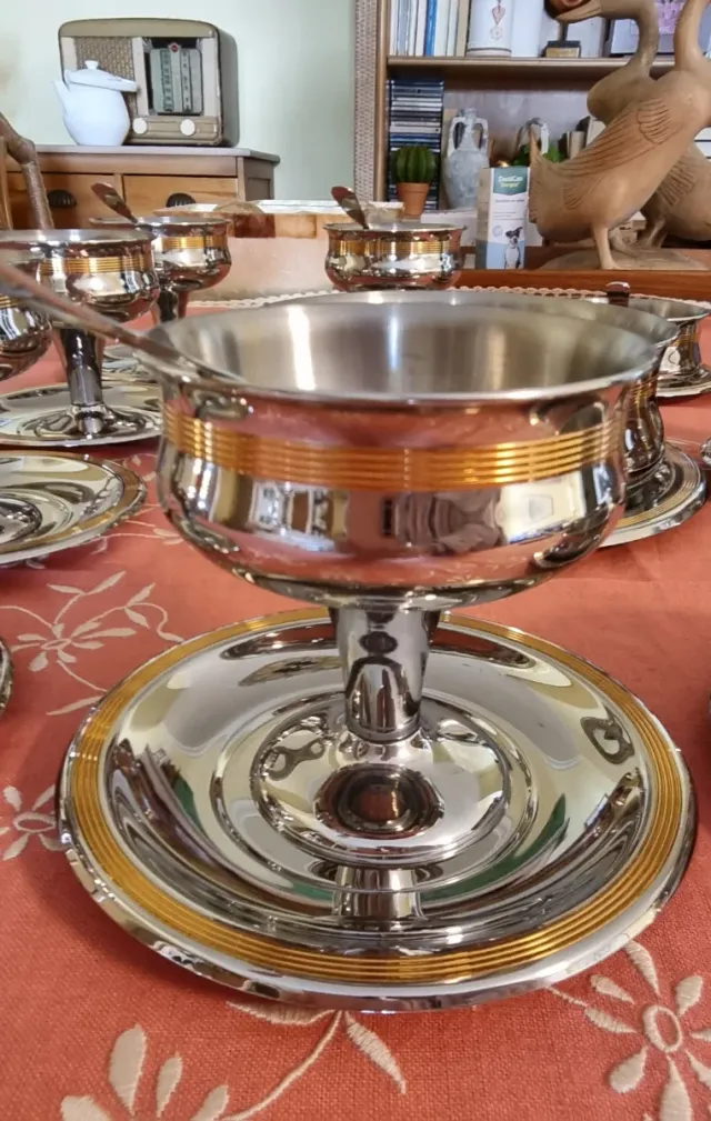 Juego de vajilla para consomé y postre IBER Acero