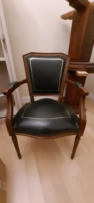 Mesa de juntas nogal y 6 sillas