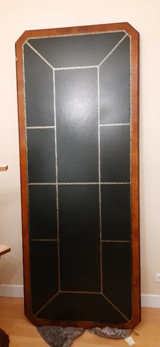 Mesa de juntas nogal y 6 sillas