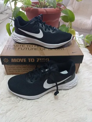 Zapatillas Nike Revolution 6 talla 42