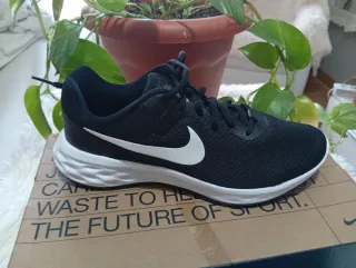 Zapatillas Nike Revolution 6 talla 42