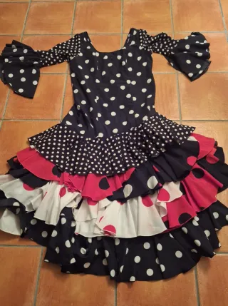 Traje Flamenca Lunares Negro y Rojo