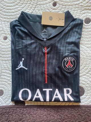 Camiseta Jordan PSG Negra y Roja