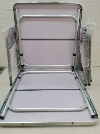 Mesa plegable AKTIVE aluminio y 4 taburetes