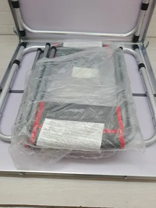 Mesa plegable AKTIVE aluminio y 4 taburetes