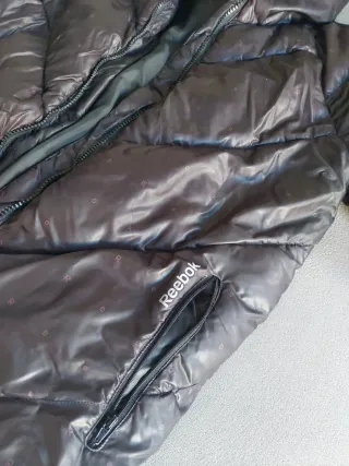 Chaqueta acolchada Reebok marrón