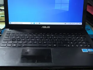 Ordenador portátil ASUS negro