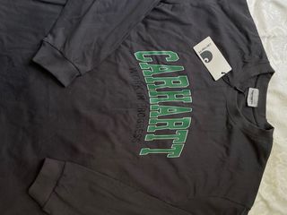 Sudadera Carhartt WIP gris y verde