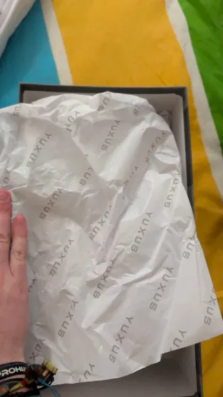 Zapatillas YUXUS Beige/Gris Nuevas