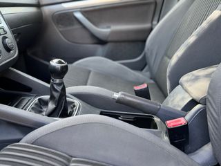 Volkswagen Golf Sportline ¡POCOS KILOMETROS!