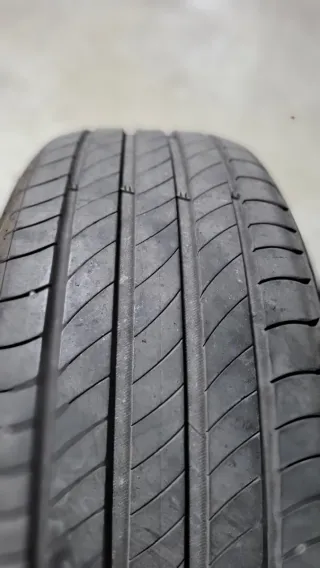 Neumático Michelin 205/55 R16