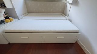 Diván Blanco con 2 Cajones y 2 Colchones