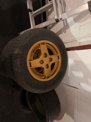 Neumatico seminuevo 195 70 R14