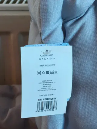 Cojines grises de tela exterior