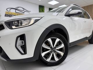 KIA Stonic 1.0 T-GDi MHEV Drive desde 235€/mes*