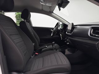 KIA Stonic 1.0 T-GDi MHEV Drive desde 235€/mes*