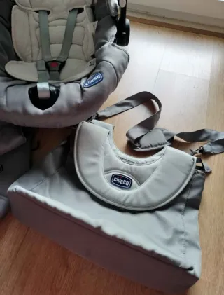 Ovo Chicco com redutor, tapa pés e saco maternidad