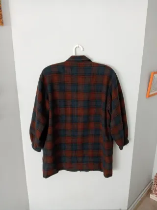 Chaqueta cuadros escoceses marrón y azul