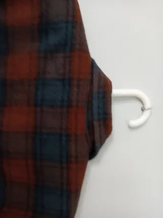 Chaqueta cuadros escoceses marrón y azul