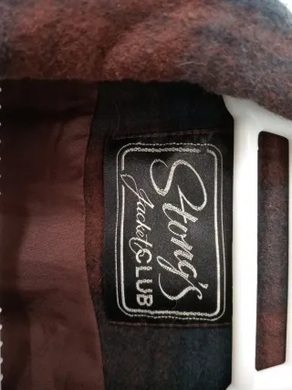 Chaqueta cuadros escoceses marrón y azul