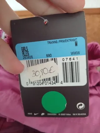 Pantalones Nike Rosados con la etiqueta