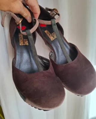 LOVE MOSCHINO T- 38/38.5 CUÑAS ORIGINALES