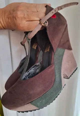 LOVE MOSCHINO T- 38/38.5 CUÑAS ORIGINALES