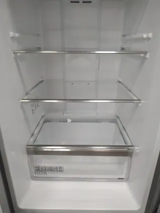 Nevera Combi Midea 1.80x55cm, No Frost