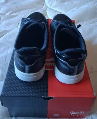 Scarpe Ducati nere con lacci