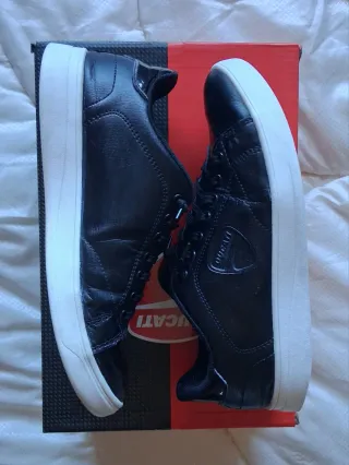 Scarpe Ducati nere con lacci