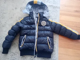 Plumífero Under 18 niño