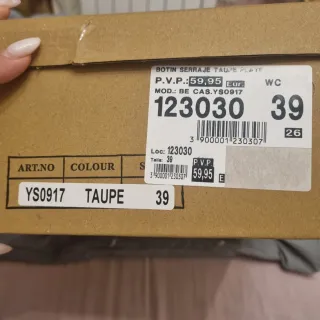 Botas nuevas T.39 beige/marrón