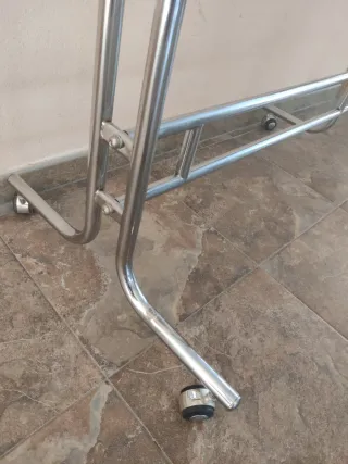 Perchero Burro Acero Inox y Balda Cristal