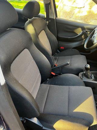 SEAT Leon 2004