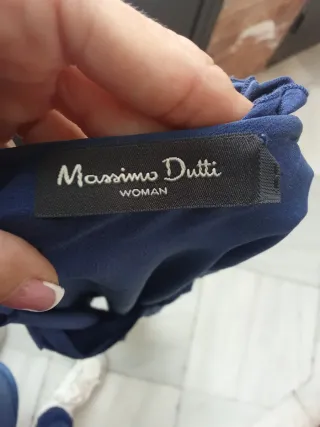 Vestido camisero azul con volantes