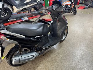 Kymco Agility City 125 Negra