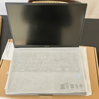 Samsung Galaxy Book 4 i3