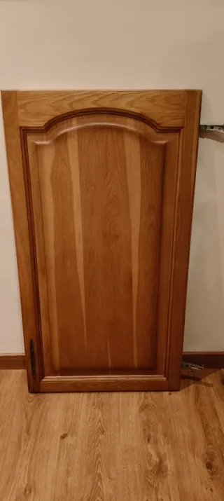 Dos puertas para frigorífico de madera