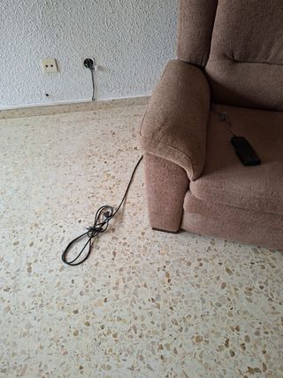 Sillón reclinable con mando