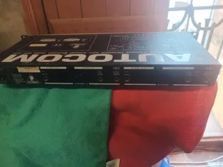 Behringer Autocom MDX1200 Procesador Dinámico