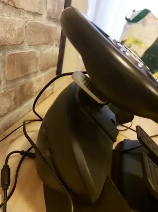 Volante Thrustmaster T60 PS3