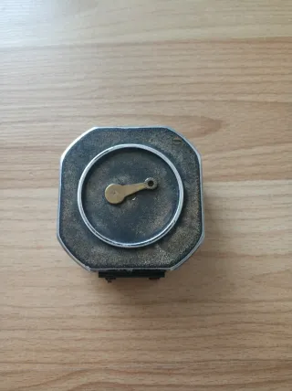 Brújula geólogo antigua