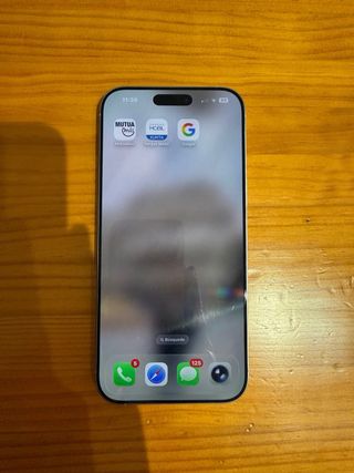 iPhone 16 Pro Max Plata Como Nuevo 100% bateria.