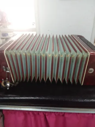 Fisarmonica Super Stradella Rosso 120 Bassi